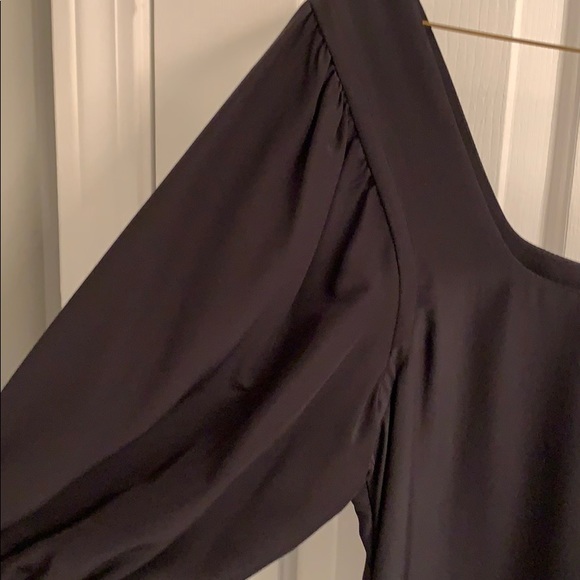 Black silk dress - Picture 3 of 6